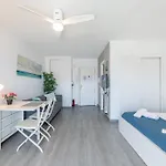 Vb 1 Bedroom Waterfront Daire