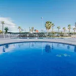 Vb 1 Bedroom Waterfront Daire