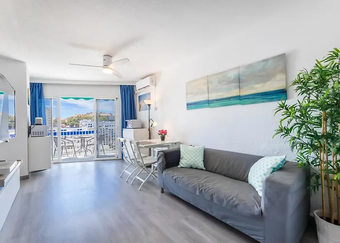 Vb 1 Bedroom Waterfront 贝纳尔马德纳