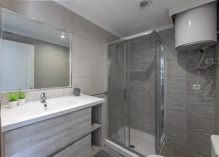 Vb 1 Bedroom Waterfront * 贝纳尔马德纳